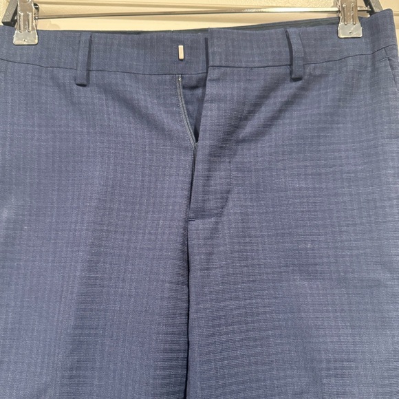 Stylish Bonobos dress pants! 30X30 - Picture 3 of 5